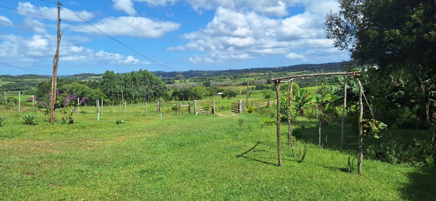 Chácara, 2 quartos, 10000 m² - Foto 1
